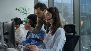 Facilities helpdesk providing a single point of contact under an integrated FM model